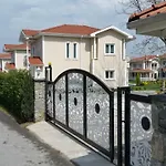 Palace Kirkpinar Villa *