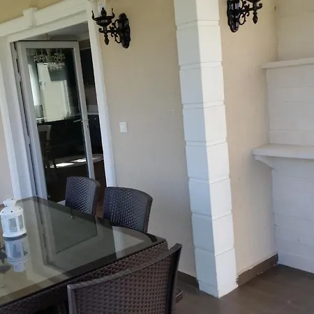 Palace Kirkpinar Villa *