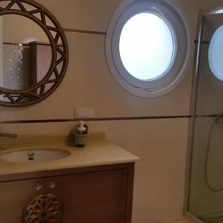 Palace Kirkpinar Villa *