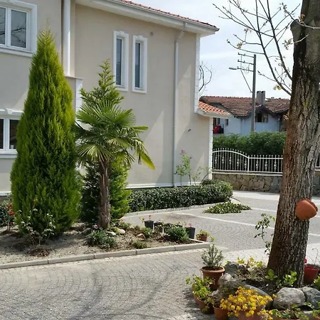 Palace Kirkpinar *