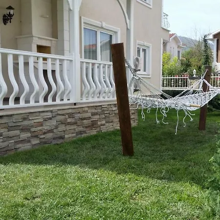 Palace Kirkpinar *