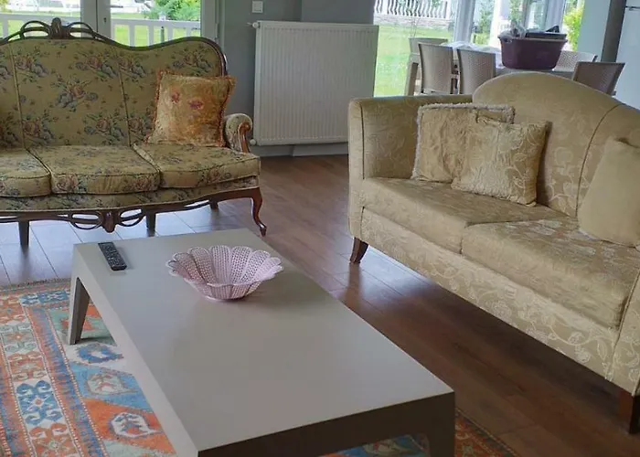 Vila Palace Kirkpinar *